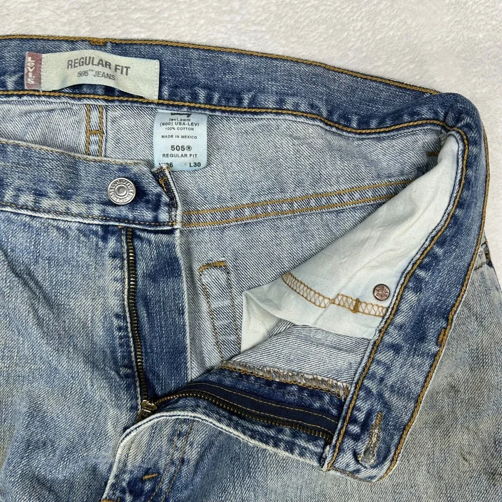 Levi's 505 Regular Fit Jeans Men's Blue Denim Pockets Straight Zip Fly - 34X28.5